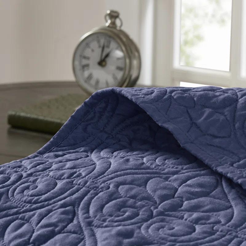 Quebec Reversible Bedspread Set