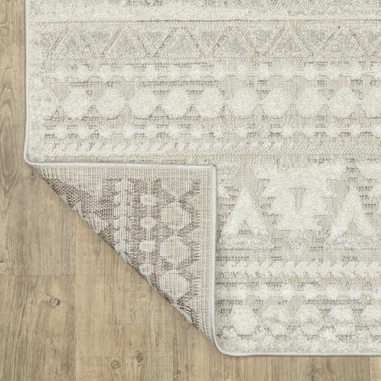 Union Rustic Krishi Geometric Indoor Rug