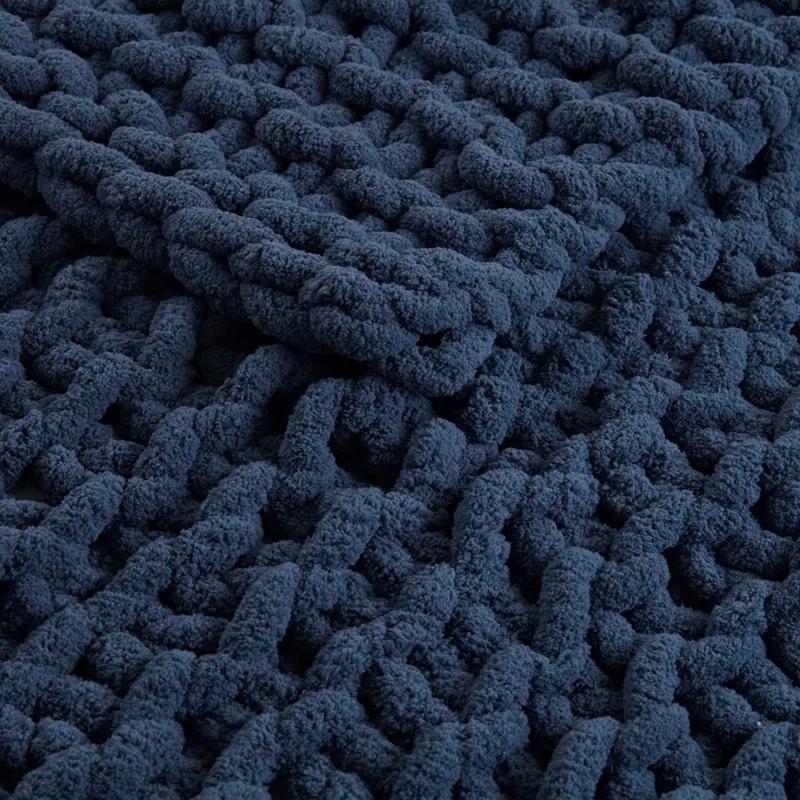 Gracie Mills Gracie Mills Dana Handmade Chenille Chunky Knit Throw Blanket