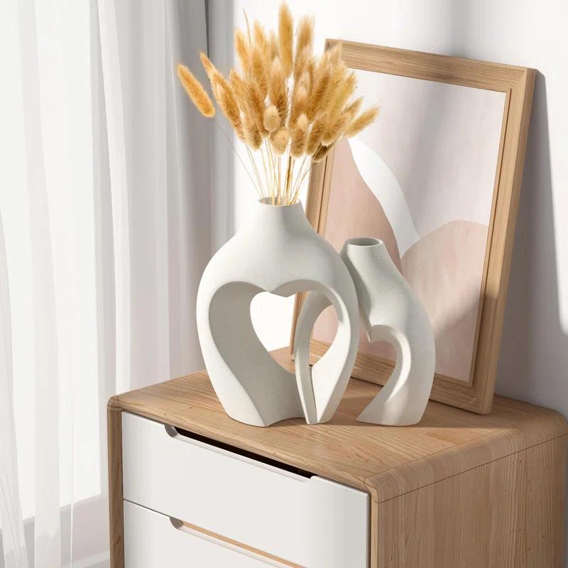 White Vases For Decor, Heart Shaped Ceramic Vase Set Of 2, Nordic Heart Shaped Vases, Minimalist Decorative Vase For Table Centerpiece Wedding Dining Living Room Office House Decoration