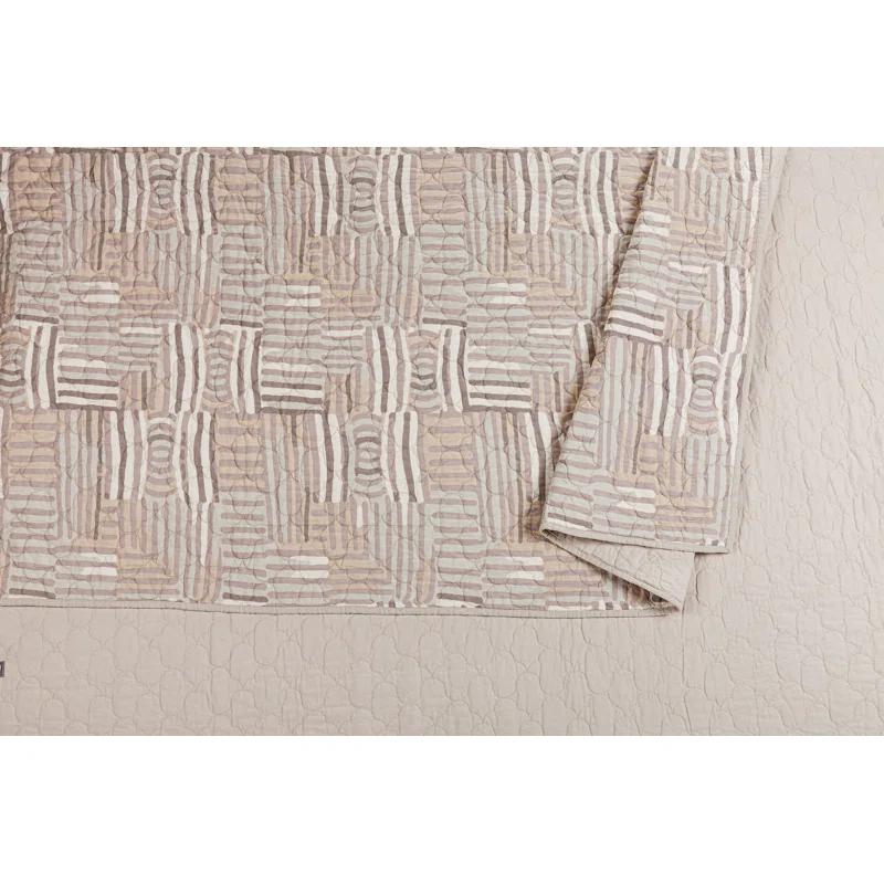 Jungalow Abrazo 100% Cotton Reversible Quilt Set – Beige Geometric Print, Modern Global Bedding