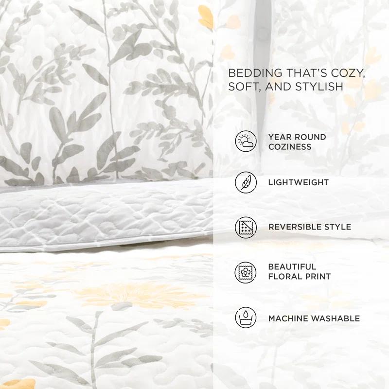 Lush Decor Aprile Microfiber Reversible Traditional 3 Piece Quilt Set
