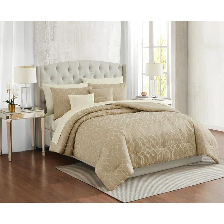 5th Avenue Lux Victoria Polyester Geometric Shapes Comforter Set