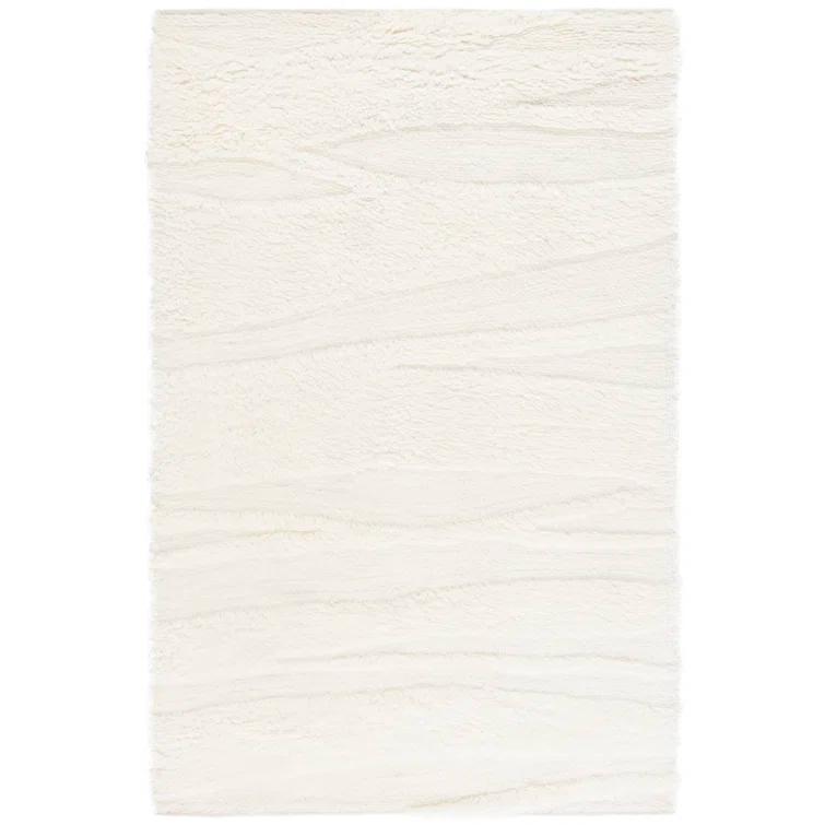 Safavieh Casablanca 473 Hand Woven Wool Pile Solid Color Rug