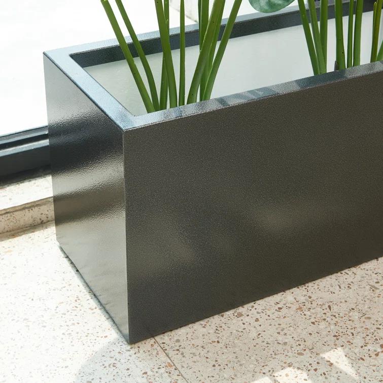 Tormund Metal Planter Box