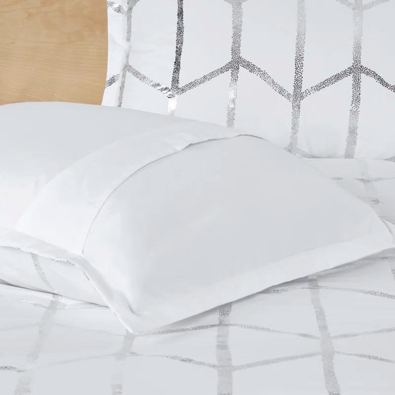 Intelligent Design Raina Metallic Printed Comforter Set