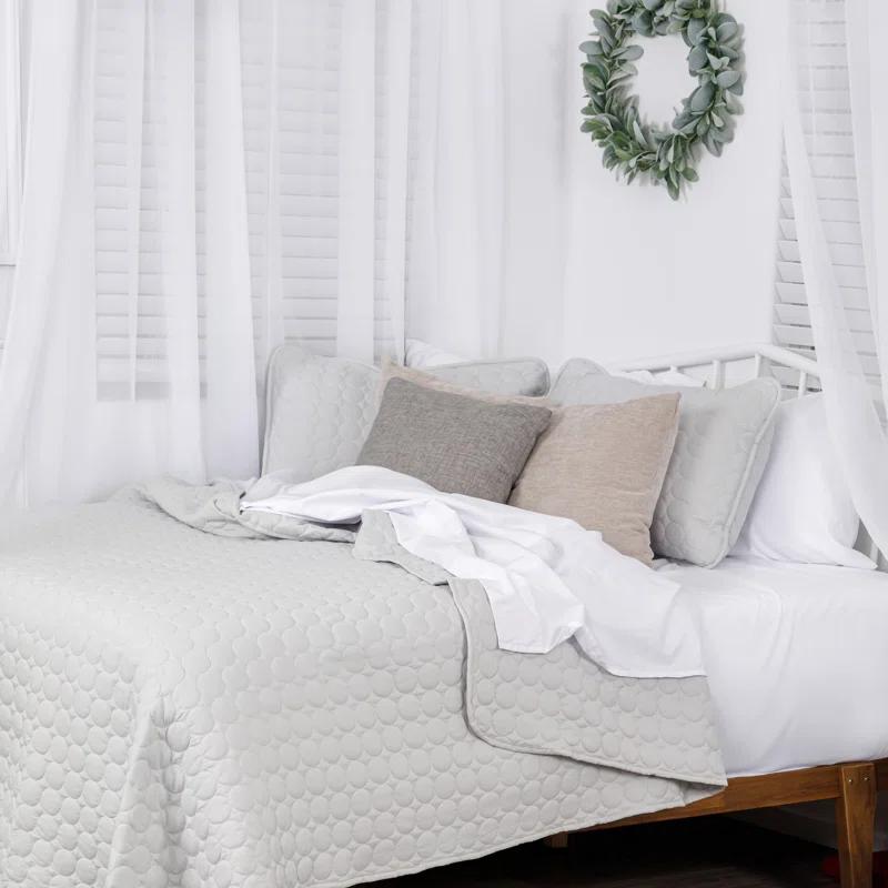 SouthShore Fine Linens Southshore Fine Linens Lightweight Oversized Reversible Quilt Set with shams