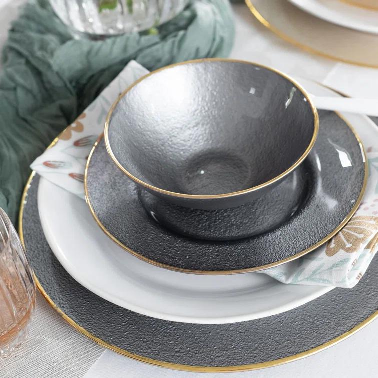 VIETRI Metallic Glass No Pattern Charger