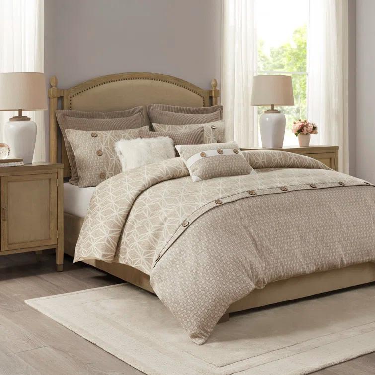 Madison Park Signature Madison Park Signature Grace Geometric Oversized Jacquard Comforter Set