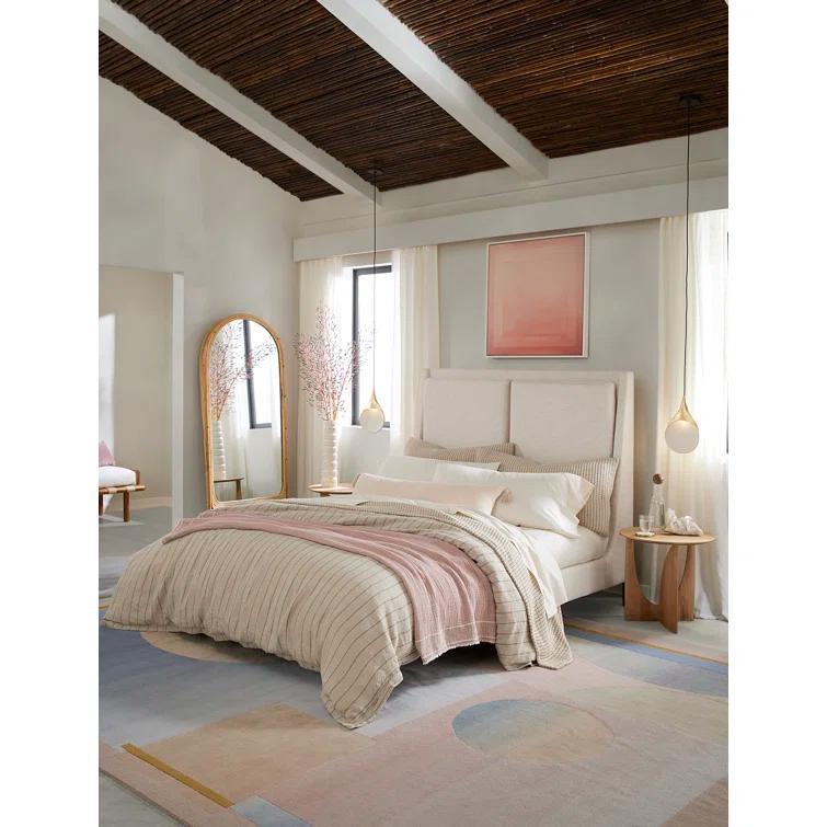 Rexford Platform Bed - Cream / Queen