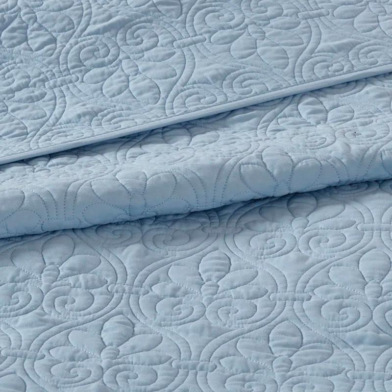 Quebec Reversible Bedspread Set