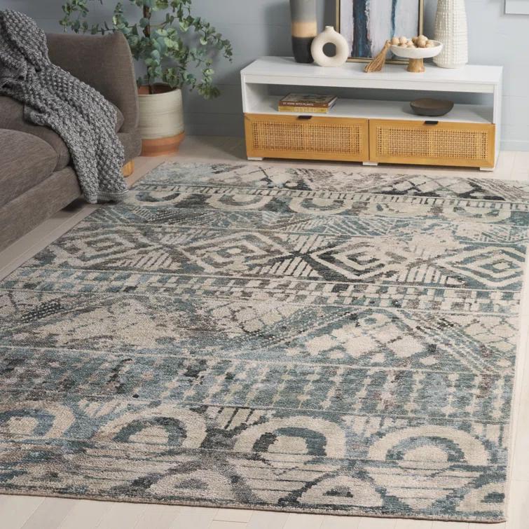 Safavieh Southwestern Hand Knotted Wool/Cotton Southwestern Rug in Gray