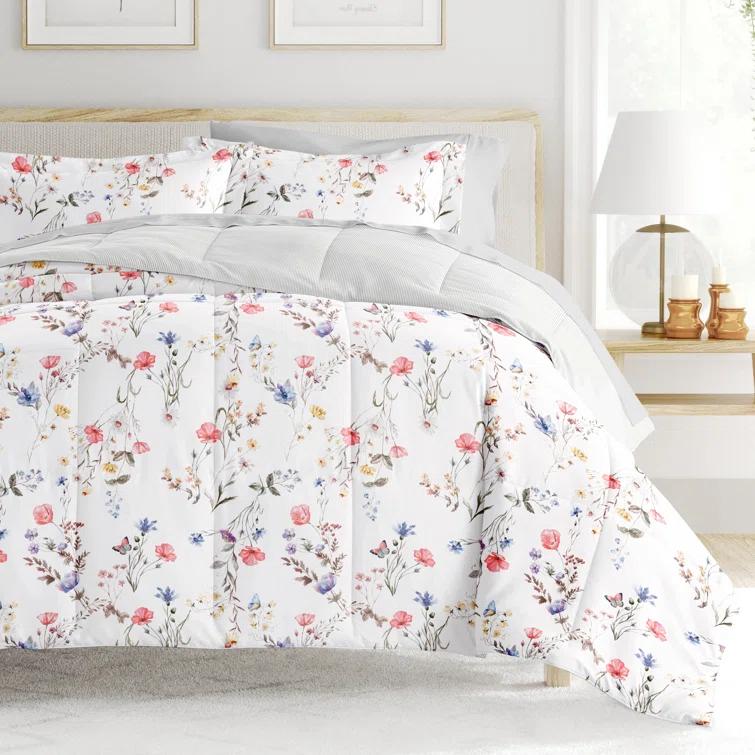 IEnjoy Home 7-Piece Bedding Bundle - Pattern Comforter and Sheet Set