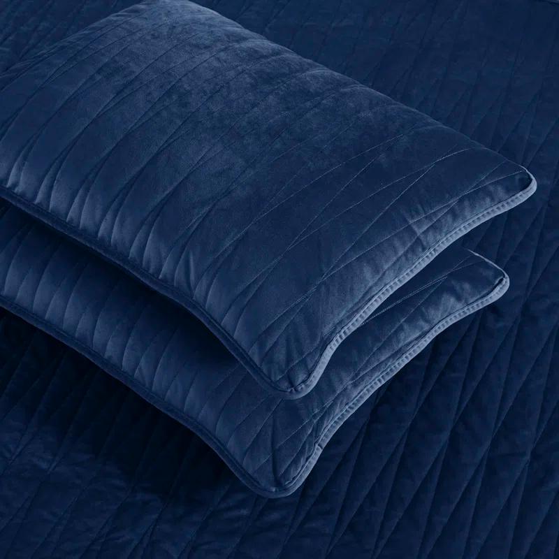 Brielle Premium Modern & Contemporary Velvet Quilt Set
