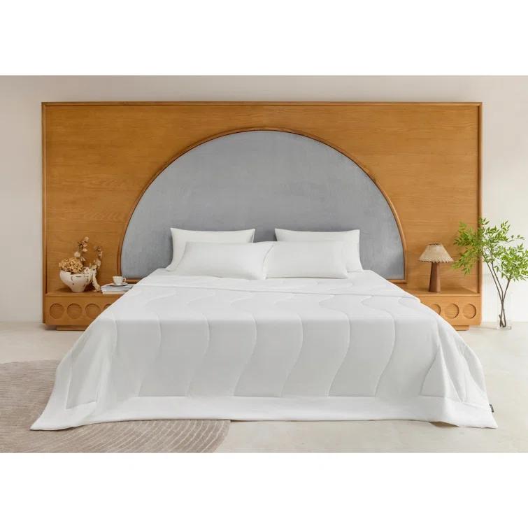 REST REST Evercool Award-Winning Cooling Comforter – Ultra Soft, Breathable, Lightweight, Hypoallergenic, All-Season Comforter for Hot Sleepers, Machine Washable