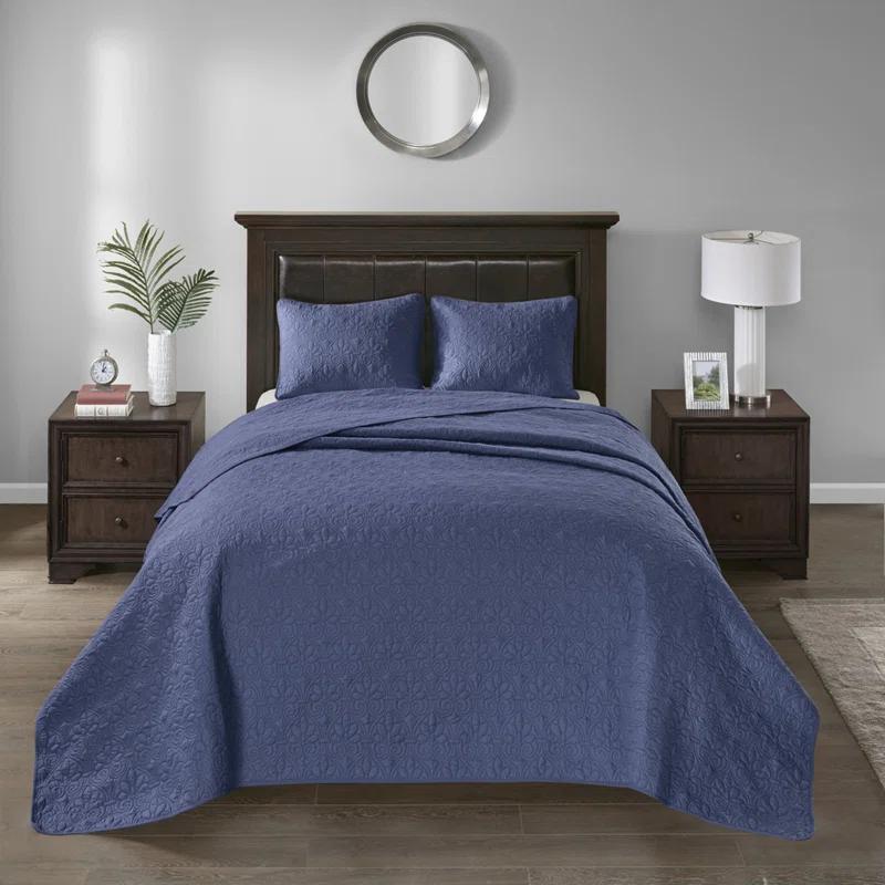 Quebec Reversible Bedspread Set