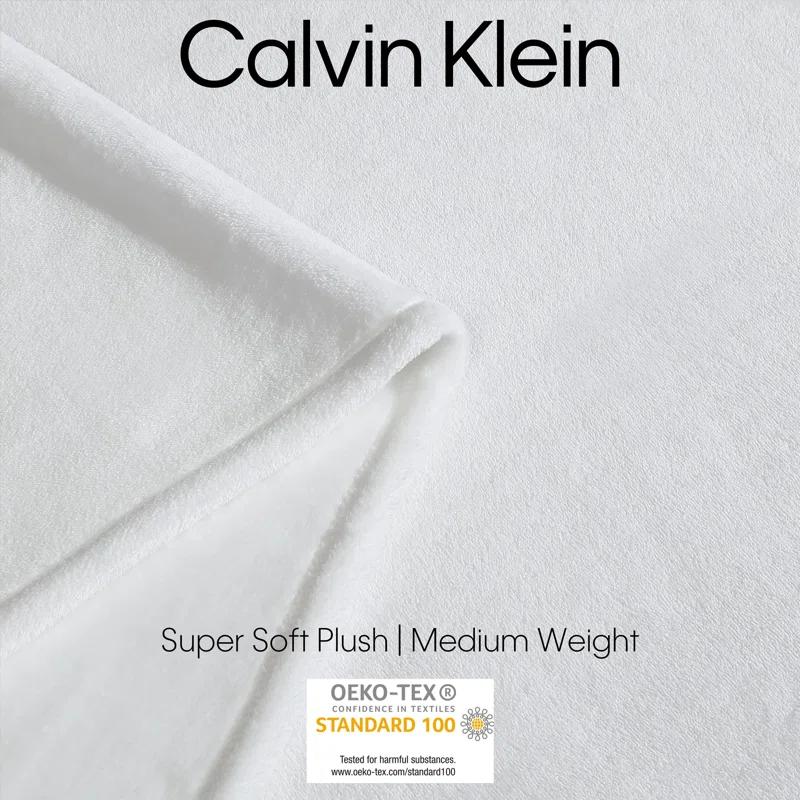 Calvin Klein Calvin Klein Core Plush Solid Reversible Blanket