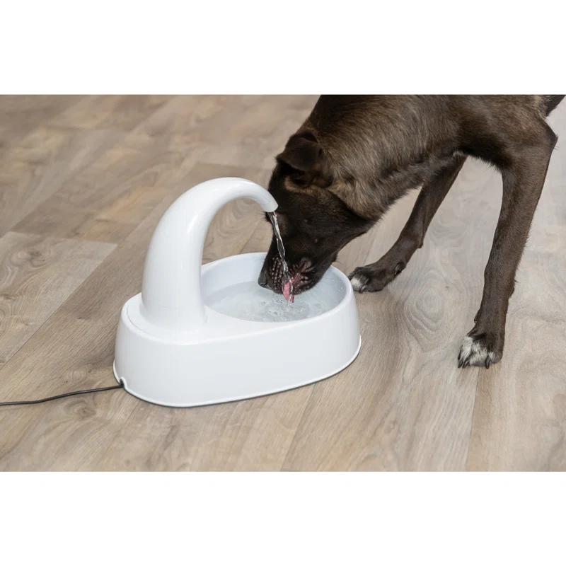 TRIXIE TRIXIE Curved Stream 84.5oz Drinking Fountain for Cats and Dogs, Large Water Fountain for Pets
