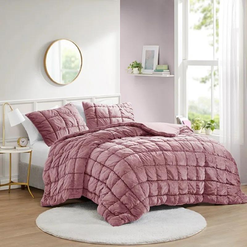 Intelligent Design Velvet Dream Puff Velvet Comforter Set