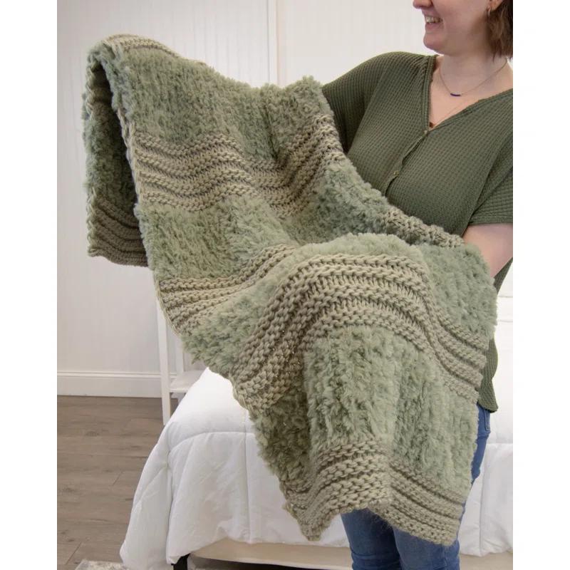 Donna Sharp Knitted Throw Blanket