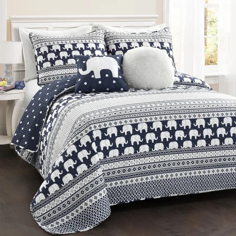 Torre & Tagus Uriel 4 - Piece Quilt Set