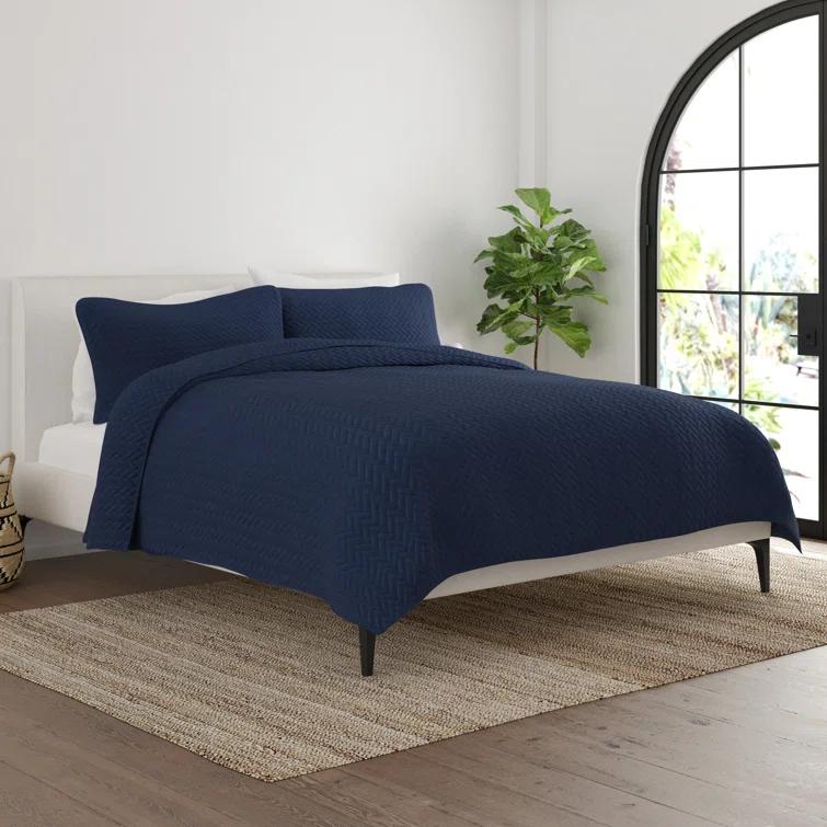 Becky Cameron Antora Microfiber Modern & Contemporary Coverlet / Bedspread Quilt Set