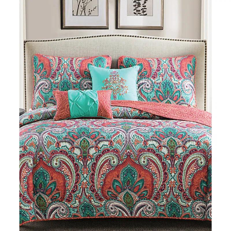 VCNY Casablanca Bohemian Microfiber / Polyester Standard Damask Quilt Set