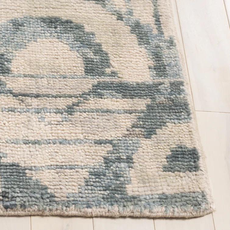 Safavieh Southwestern Hand Knotted Wool/Cotton Southwestern Rug in Gray
