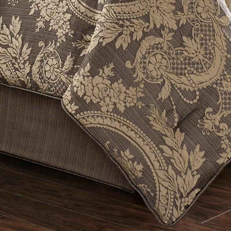 Five Queens Court Neapolitan Comforter Set