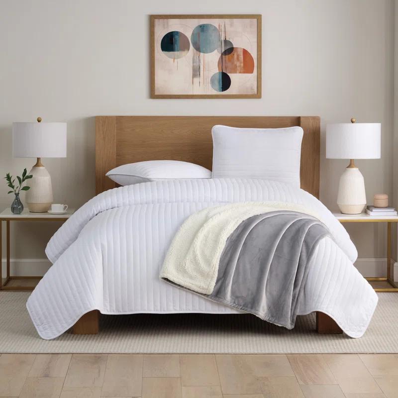 ArkwrightLLC Host & Home Reversible Warm Plush and Fluffy Sherpa Blanket