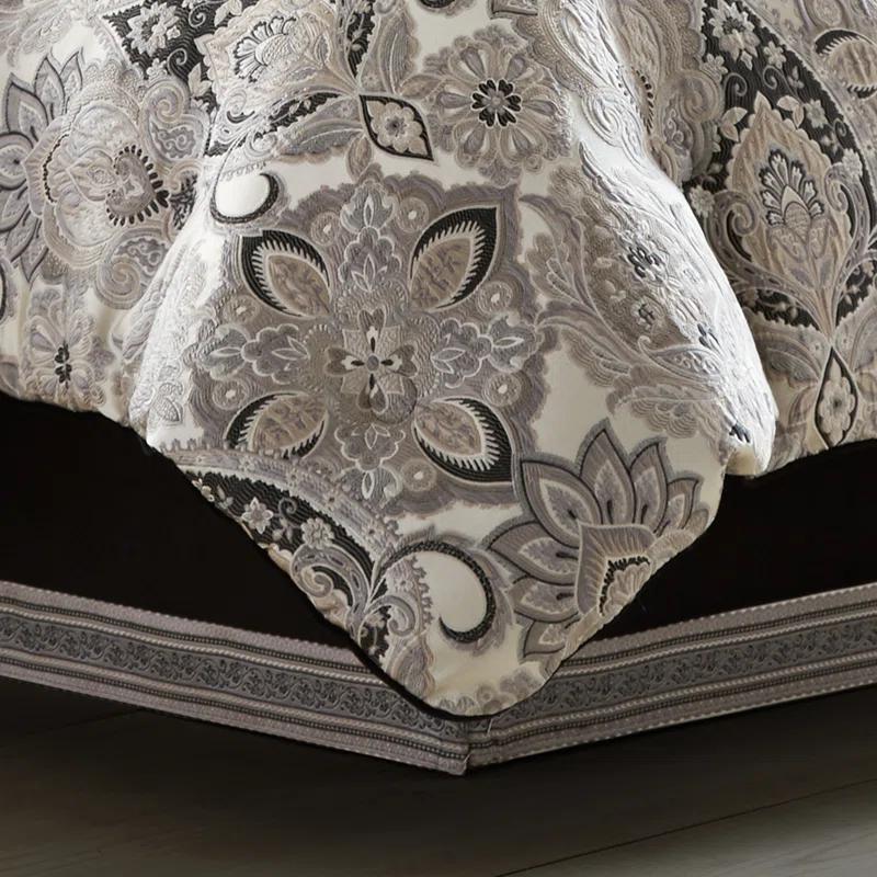 Five Queens Court Giselle Comforter Set
