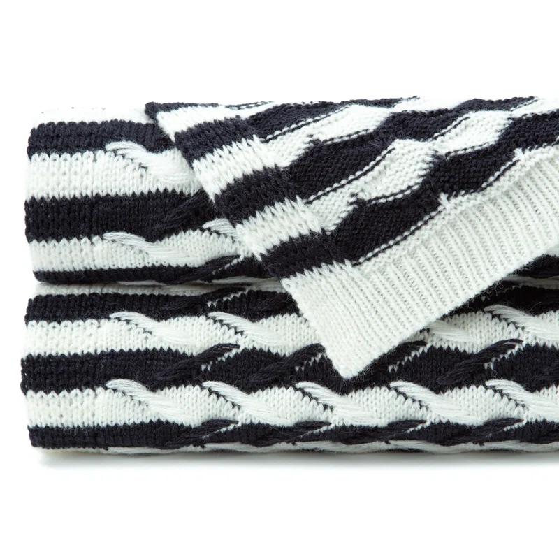 Chanasya Throw
