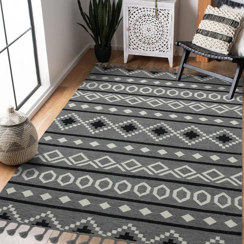 Union Rustic Oneil Moroccan Handmade Wool Gray Area Rug