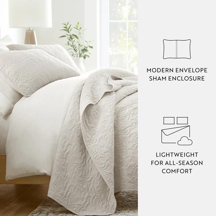 Becky Cameron Becky Cameron Elegant Floral Stitching Quilt Set