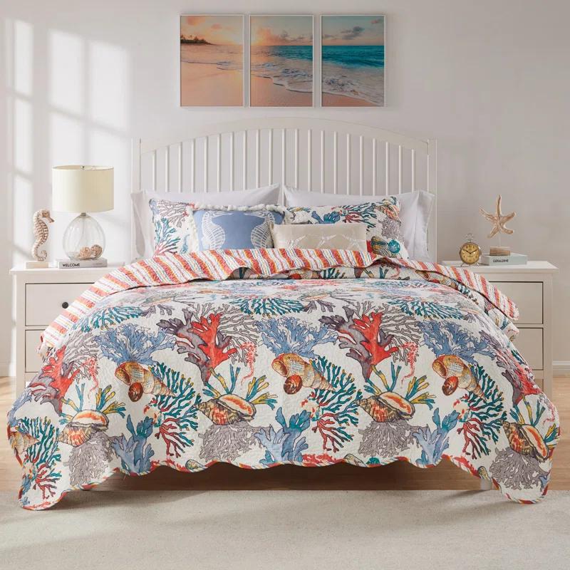 Atlantis Reversible Quilt Set with Throw Pillows