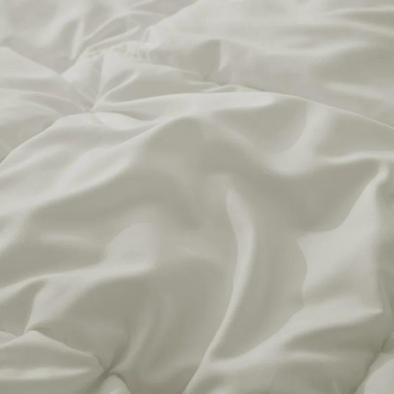 Wayfair Sleep Lightweight Down Alternative Comforter