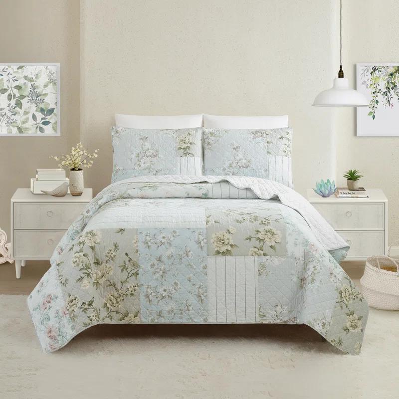 Modern Heirloom Claire Patchwork Printed Quilt Set
