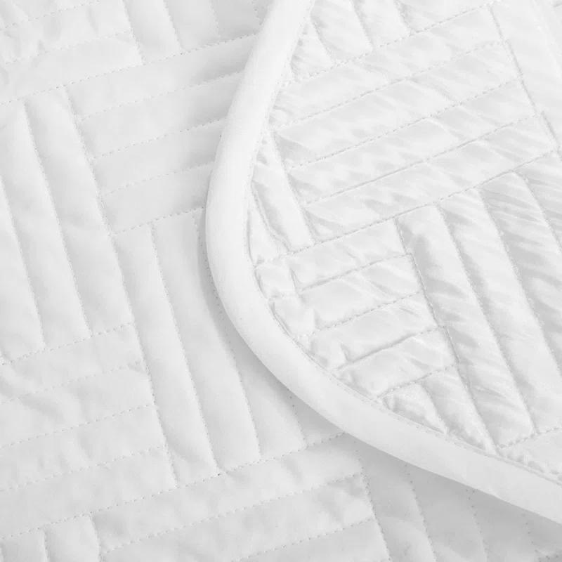 NTBAY 3 Pieces Quilt Set, Silk Satin Geometric Pattern Quilted Coverlet Set (1 Quilt, 2 Pillow Shams) - NTBAY