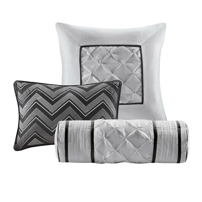 Madison Park Laurel 7 Piece Tufted Comforter Set