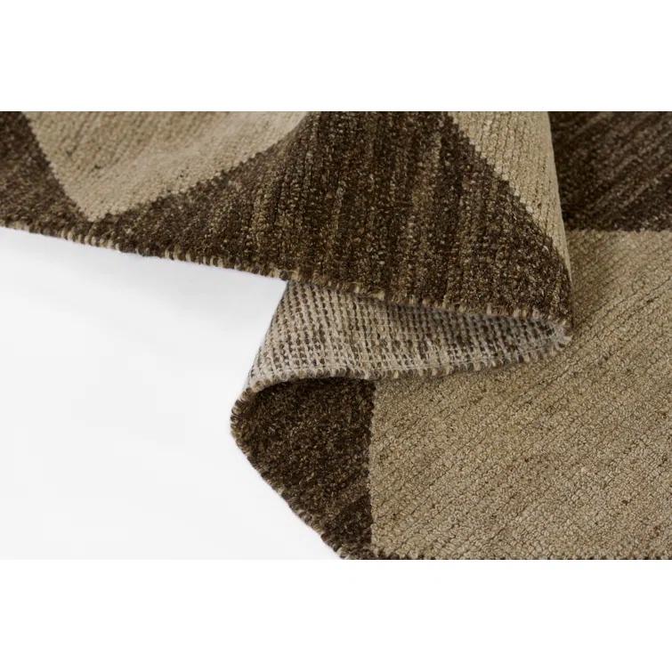 Winnie Geometric Hand-Knotted Wool Area Rug in Brown/Tan