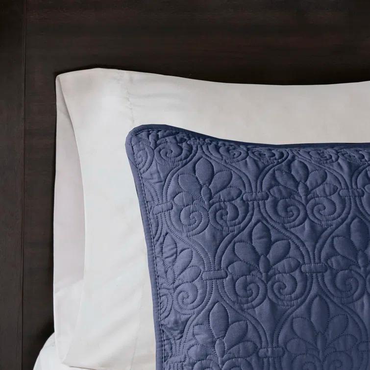 Madison Park Quebec Reversible Quilt Set