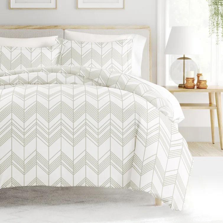 Becky Cameron Home Alps Chevron Pattern Duvet Cover Set