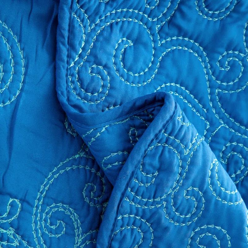 Home Soft Things Damask Embroidery Oversized 4 Piece Quilt Set