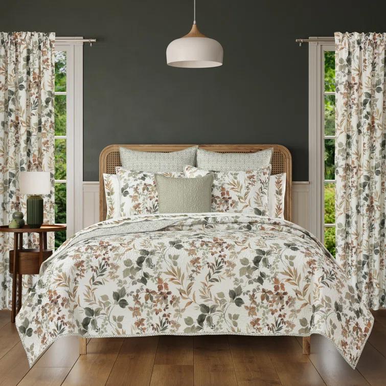 Royal Court Evergreen Comforter Set