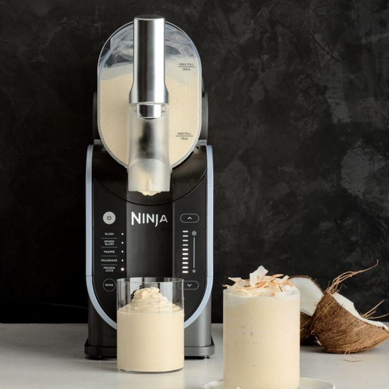 Ninja SLUSHi ™ Professional Frozen Drink Maker