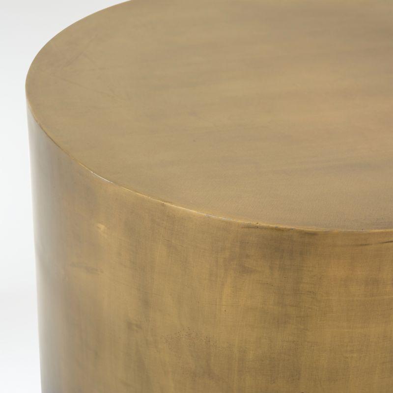 Cameron 18'' Round Black and Gold Ombre Metal End Table
