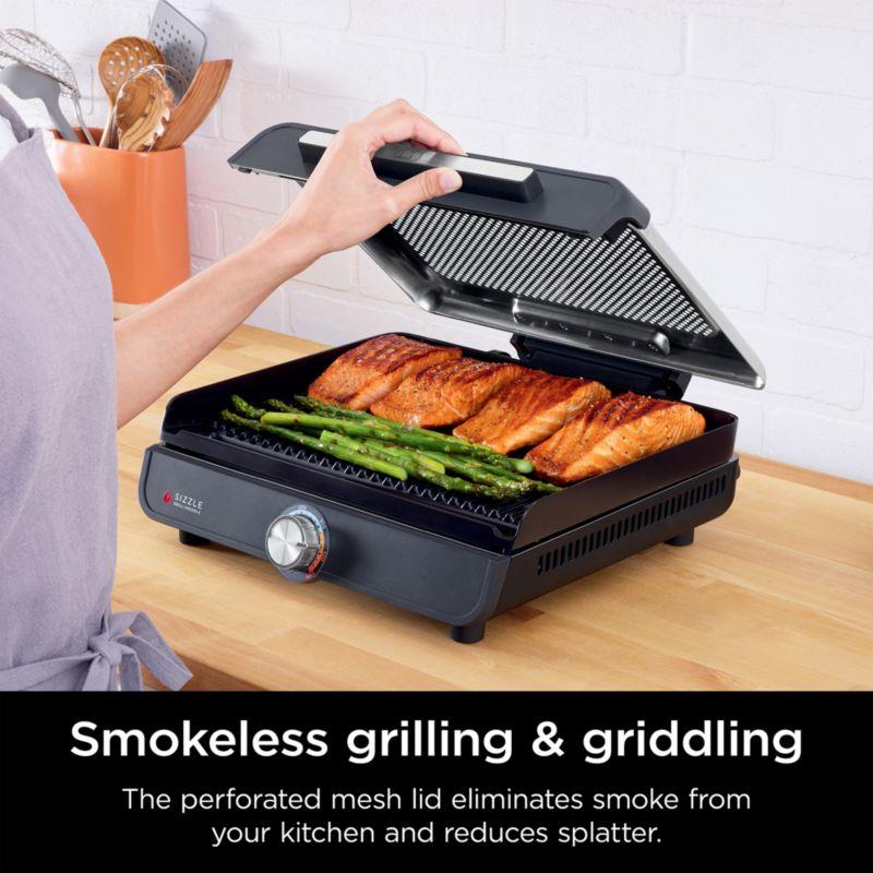 Ninja ® Sizzle ™ Smokeless Indoor Grill & Griddle