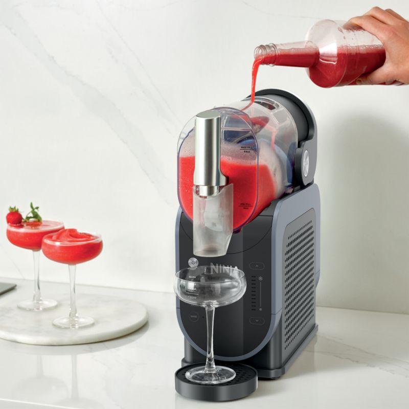 Ninja SLUSHi ™ Professional Frozen Drink Maker