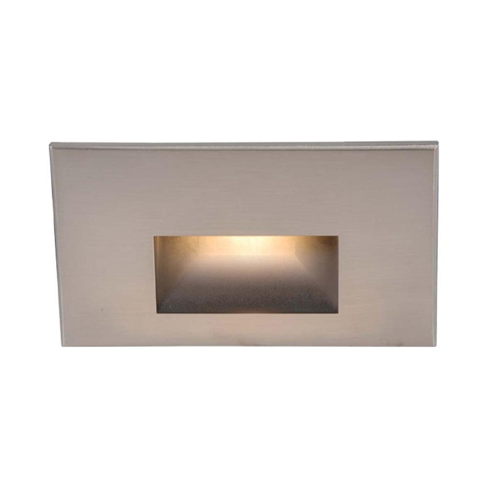 LEDme 120V Integrated LED Horizontal Step and Wall Light