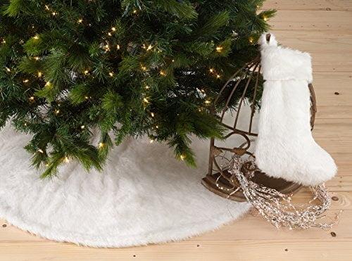 Saro Lifestyle Solid Faux Fur Design Christmas Tree Skirt